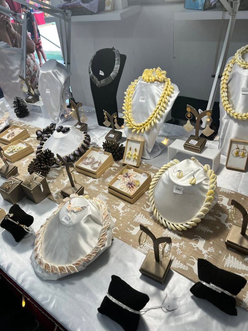 DB Tahiti salon de noel